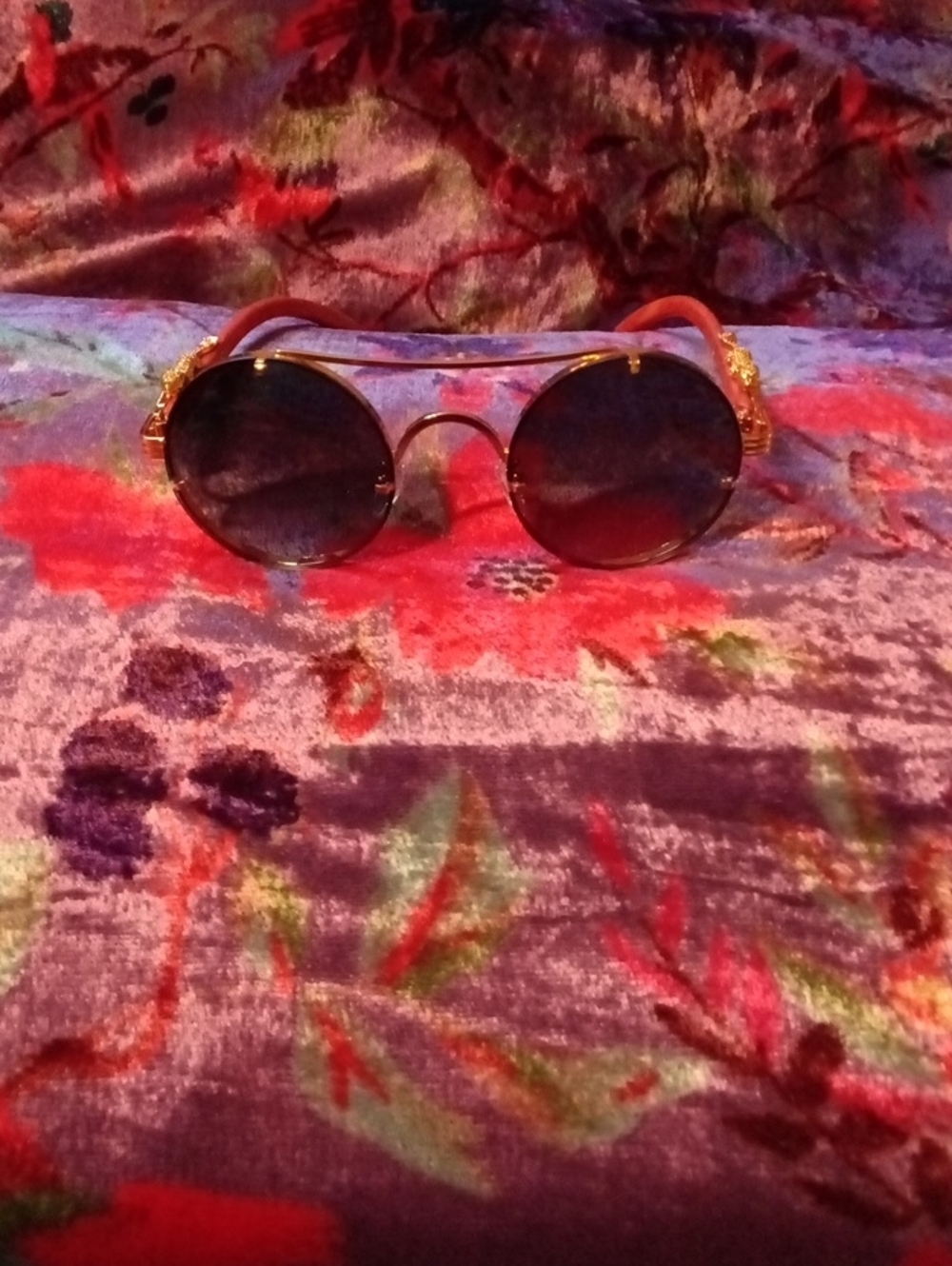 Gold Round Sunglasses with Red Temples